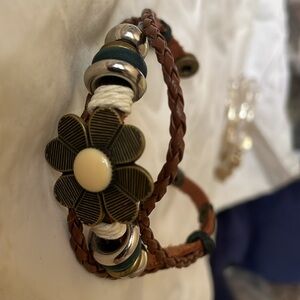 4/$25 Sheng Tong Bracelet